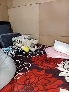 Snapshot of Ngamla123 chatting on 15, 12, 2025 Ngamla123 online show from 15, 12, 2025