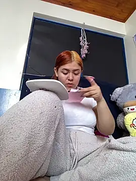 Snapshot of sara_winehouse1 chatting on 13, 3, 2026 sara winehouse1 online show from 13, 3, 2026