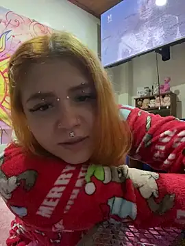 Snapshot of sara_winehouse1 chatting on 10, 4, 2026 sara winehouse1 online show from 10, 4, 2026