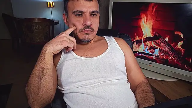 Snapshot of officeman7 chatting on 11, 2, 2025 officeman7 online show from 11, 2, 2025