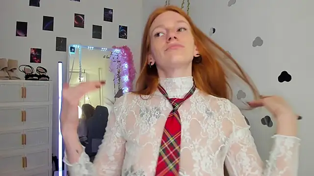 Snapshot of Aliceginger99 chatting on 13, 5, 2026 Aliceginger99 online show from 13, 5, 2026