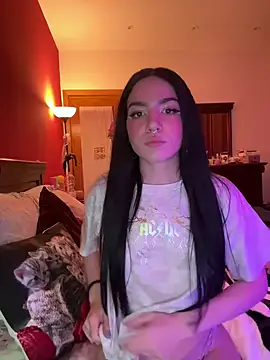 Snapshot of ShannonShanny chatting on 17, 12, 2024 ShannonShanny online show from 17, 12, 2024