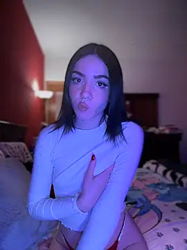 Snapshot of ShannonShanny chatting on 8, 1, 2025 ShannonShanny online show from 8, 1, 2025