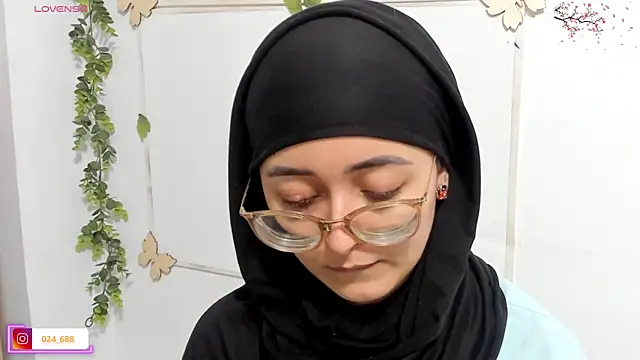 Snapshot of aysel_elid chatting on 18, 4, 2026 aysel elid online show from 18, 4, 2026