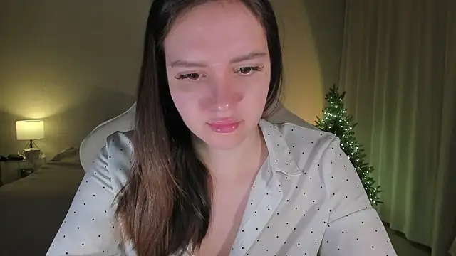 Snapshot of Sonia_moon_ chatting on 8, 1, 2025 Sonia moon  online show from 8, 1, 2025