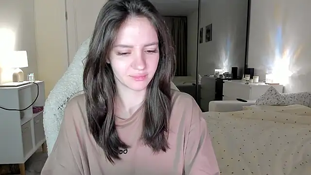 Snapshot of Sonia_moon_ chatting on 21, 10, 2025 Sonia moon  online show from 21, 10, 2025