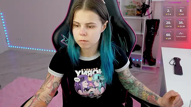 Snapshot of Latex_Kitty chatting on 3, 2, 2026 Latex Kitty online show from 3, 2, 2026