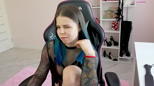 Snapshot of Latex_Kitty chatting on 19, 3, 2026 Latex Kitty online show from 19, 3, 2026