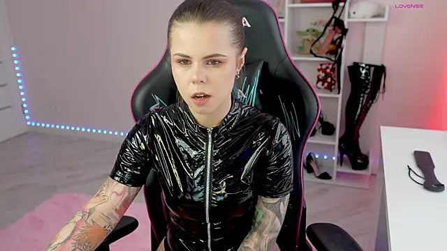 Snapshot of Latex_Kitty chatting on 25, 3, 2026 Latex Kitty online show from 25, 3, 2026