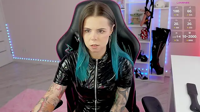 Snapshot of Latex_Kitty chatting on 9, 4, 2026 Latex Kitty online show from 9, 4, 2026