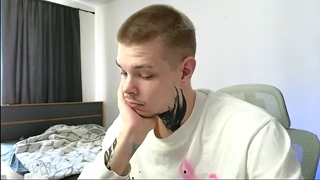 DENIS HERE online show from 21, 5, 2026