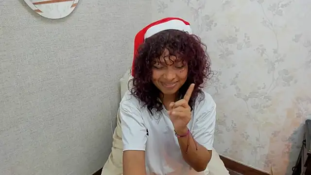 Naomi Tylers online show from 14, 12, 2025