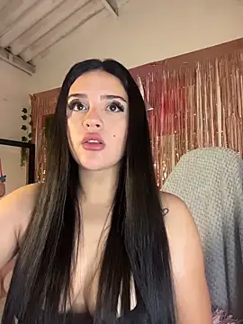 Snapshot of violet-333 chatting on 22, 3, 2026 violet-333 online show from 22, 3, 2026