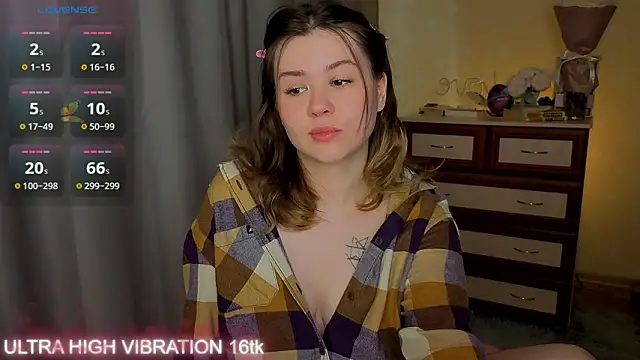 Snapshot of cutie_mili chatting on 16, 3, 2026 cutie mili online show from 16, 3, 2026