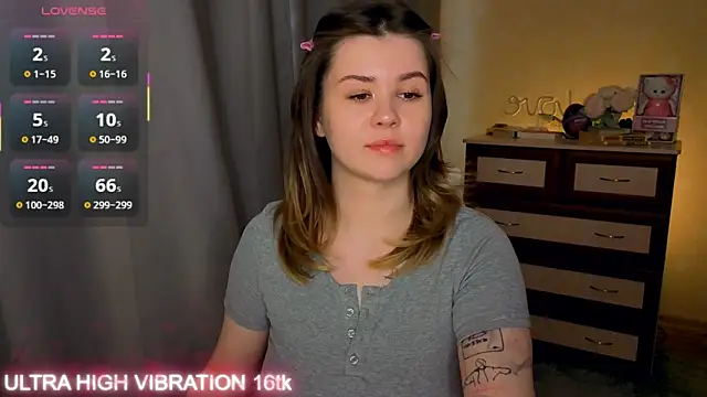 Snapshot of cutie_mili chatting on 1, 4, 2026 cutie mili online show from 1, 4, 2026