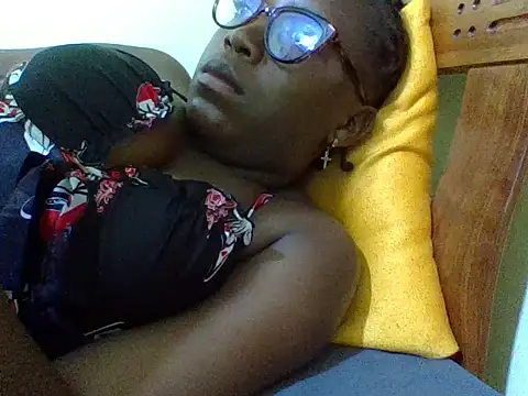 Snapshot of verginpussy01 chatting on 31, 3, 2026 verginpussy01 online show from 31, 3, 2026