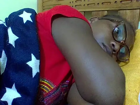 Snapshot of verginpussy01 chatting on 2, 4, 2026 verginpussy01 online show from 2, 4, 2026