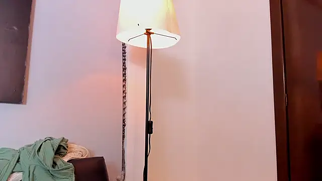Snapshot of scarlett_moore chatting on 29, 1, 2025 scarlett moore online show from 29, 1, 2025