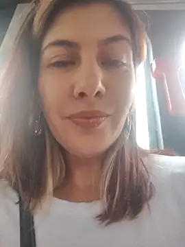 scarlett moore online show from 31, 3, 2026