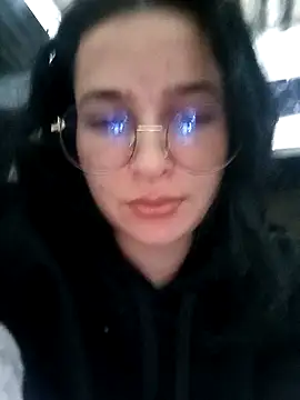 Snapshot of EmilySwaan chatting on 29, 12, 2024 EmilySwaan online show from 29, 12, 2024