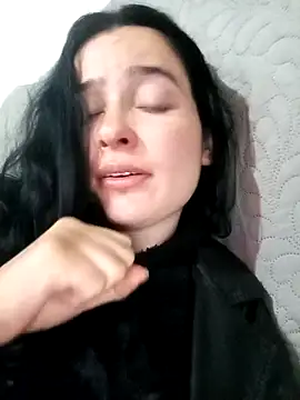 Snapshot of EmilySwaan chatting on 10, 1, 2025 EmilySwaan online show from 10, 1, 2025