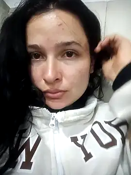 Snapshot of EmilySwaan chatting on 22, 3, 2025 EmilySwaan online show from 22, 3, 2025