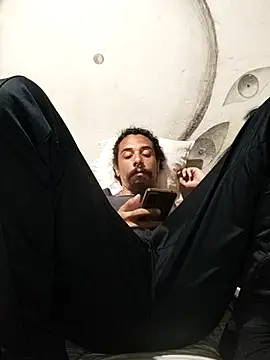 Snapshot of iirgastam3 chatting on 16, 4, 2026 iirgastam3 online show from 16, 4, 2026