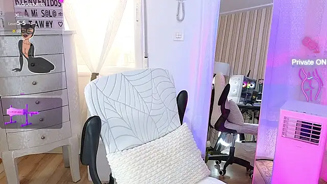 Tawny cox online show from 20, 9, 2025