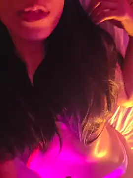 Snapshot of aloneathome chatting on 19, 12, 2025 aloneathome online show from 19, 12, 2025