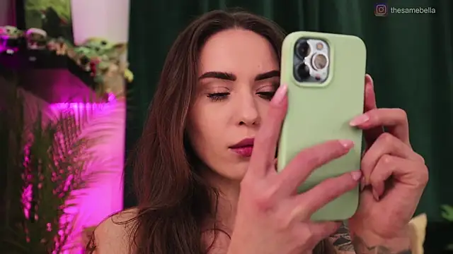 Snapshot of BabyYoda- chatting on 14, 4, 2026 BabyYoda- online show from 14, 4, 2026