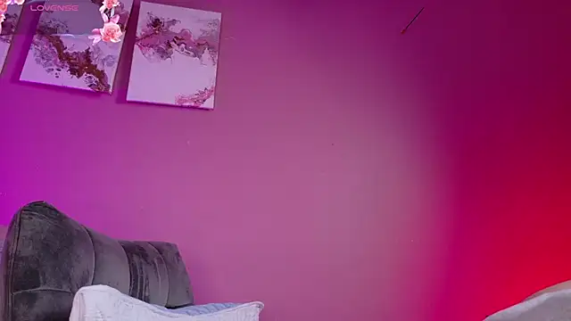 foxxy-lov3 online show from 7, 3, 2026