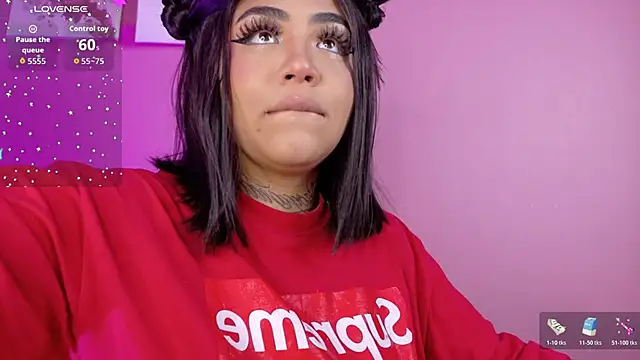 Snapshot of foxxy-lov3 chatting on 15, 4, 2026 foxxy-lov3 online show from 15, 4, 2026