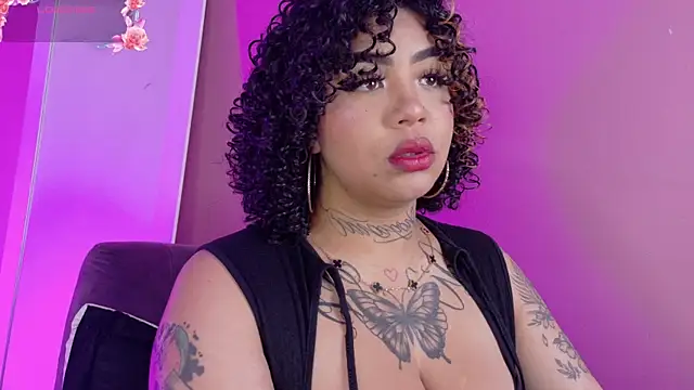 Snapshot of foxxy-lov3 chatting on 20, 4, 2026 foxxy-lov3 online show from 20, 4, 2026