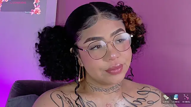 foxxy-lov3 online show from 28, 5, 2026