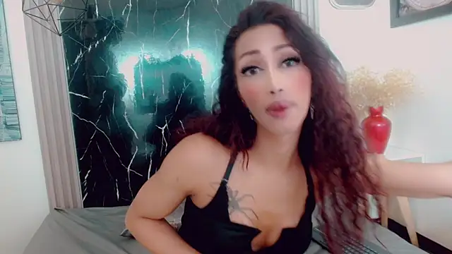 Snapshot of hilary_rodriguez chatting on 10, 7, 2026 hilary rodriguez online show from 10, 7, 2026