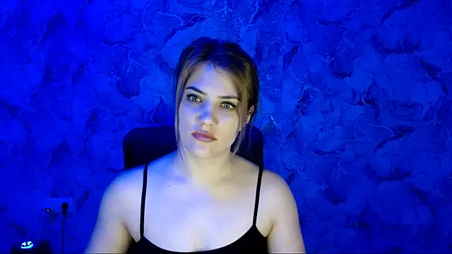 Snapshot of nika_gold1 chatting on 13, 4, 2026 nika gold1 online show from 13, 4, 2026