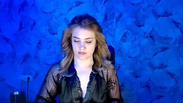 Snapshot of nika_gold1 chatting on 15, 4, 2026 nika gold1 online show from 15, 4, 2026