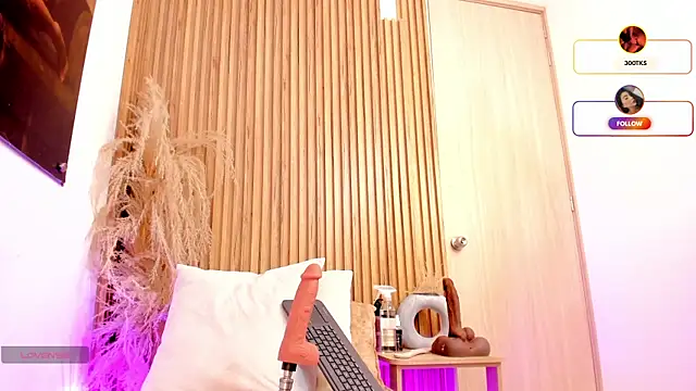 sofhiaa adaams online show from 1, 3, 2026