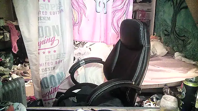 Ombeline1 online show from 13, 2, 2025