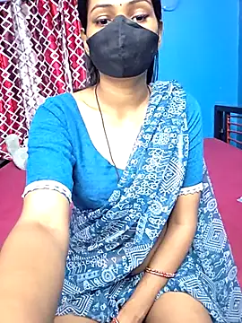 Snapshot of Triha_18 chatting on 24, 4, 2026 Triha 18 online show from 24, 4, 2026