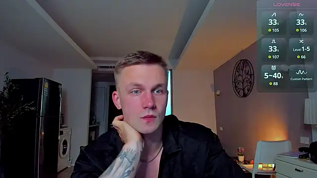 Snapshot of Samuel_Andrew chatting on 8, 4, 2026 Samuel Andrew online show from 8, 4, 2026