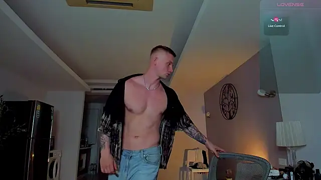 Snapshot of Samuel_Andrew chatting on 12, 4, 2026 Samuel Andrew online show from 12, 4, 2026