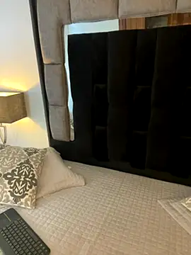 Bonnie vega online show from 25, 11, 2025