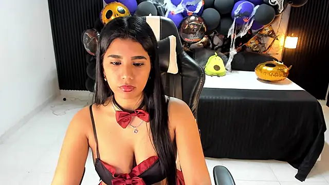 Ivy 16 online show from 29, 10, 2025