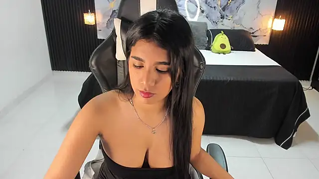 Ivy 16 online show from 25, 11, 2025