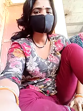 Snapshot of Mamta_Chaterjee chatting on 11, 4, 2026 Mamta Chaterjee online show from 11, 4, 2026