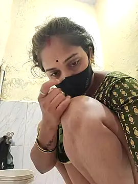 Snapshot of Hi_Radhika chatting on 13, 2, 2025 Hi Radhika online show from 13, 2, 2025