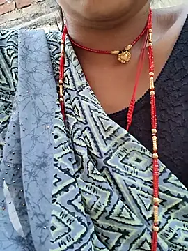 Hi Radhika online show from 2, 3, 2025