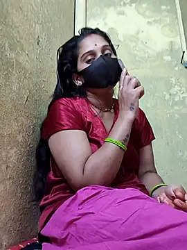 Snapshot of Hi_Radhika chatting on 17, 9, 2025 Hi Radhika online show from 17, 9, 2025