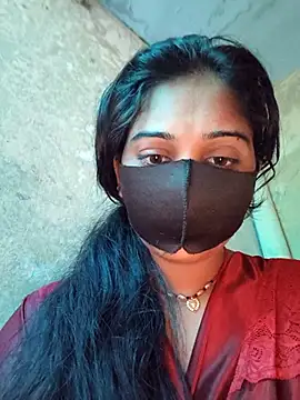 Snapshot of Hi_Radhika chatting on 7, 10, 2025 Hi Radhika online show from 7, 10, 2025